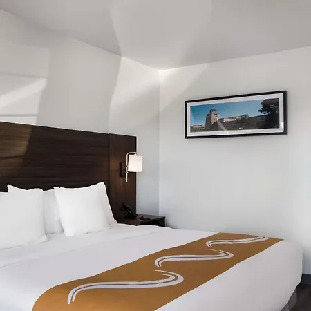 Quality New Mexico Inn 4*