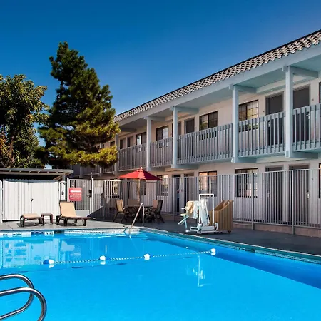 Inn Quality New Mexico 4*