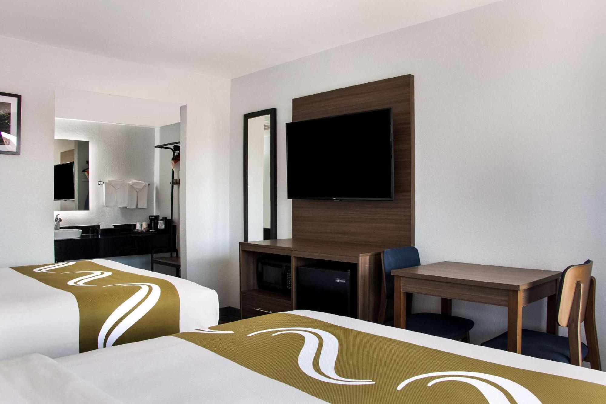 Quality New Mexico Inn 3*